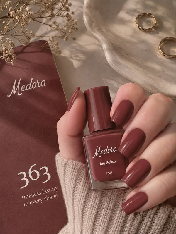 NAIL POLISH