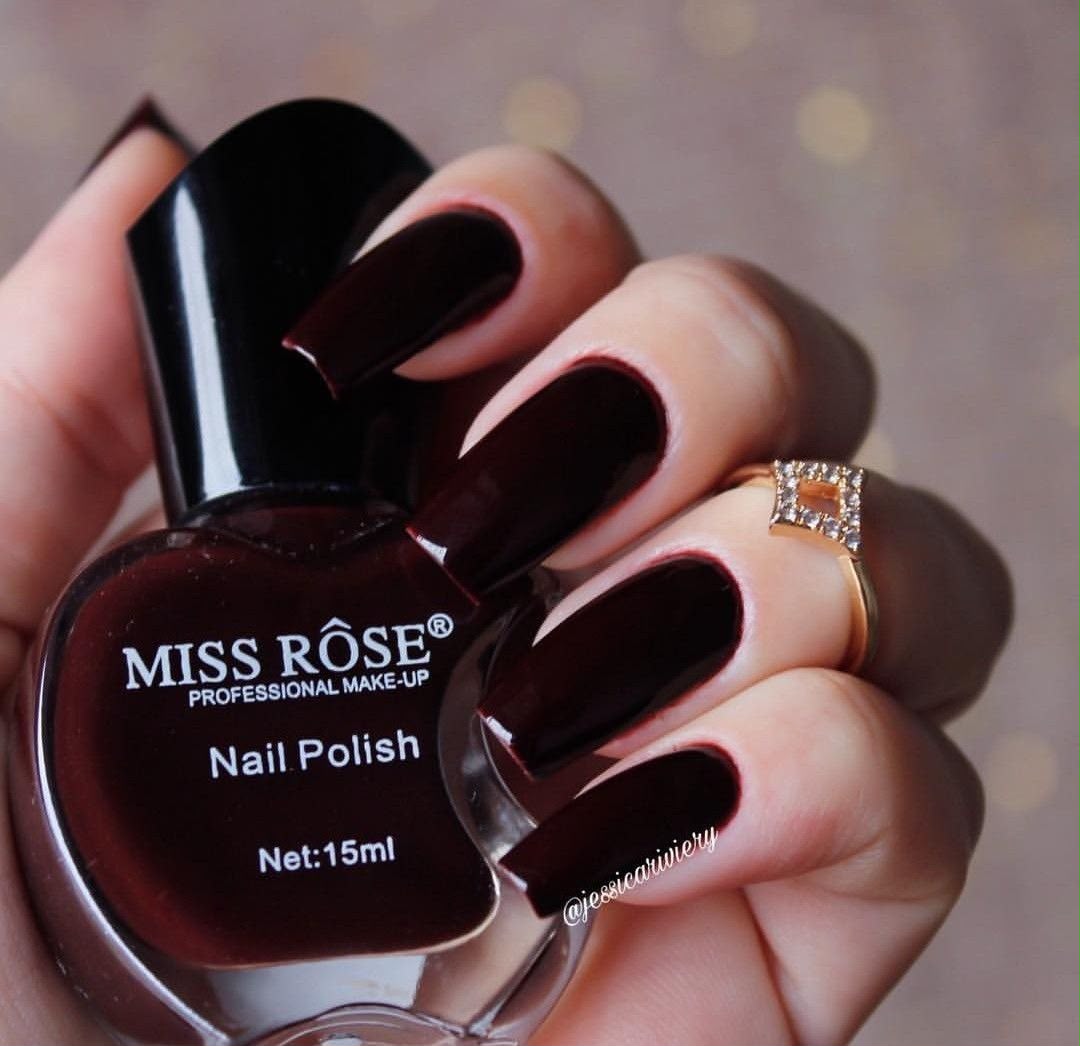 MISS ROZE NAIL POLISH